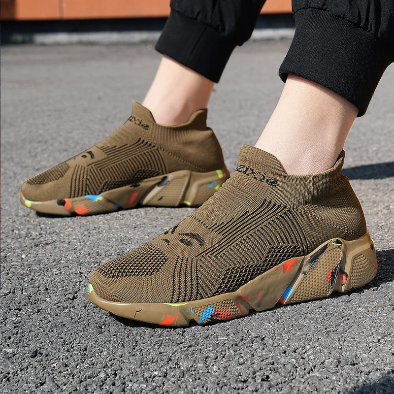 New Women Fashion Sneakers Unisex Socks Shoes Men Shoes Summer Breathable Casual Loafers Sports Shoes Student Ladies Sneakers