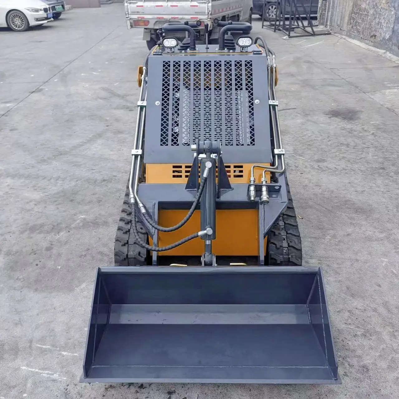 Customizable Mini Skid Steer Loader Multiple Use Crawler Loader with EPA Engine