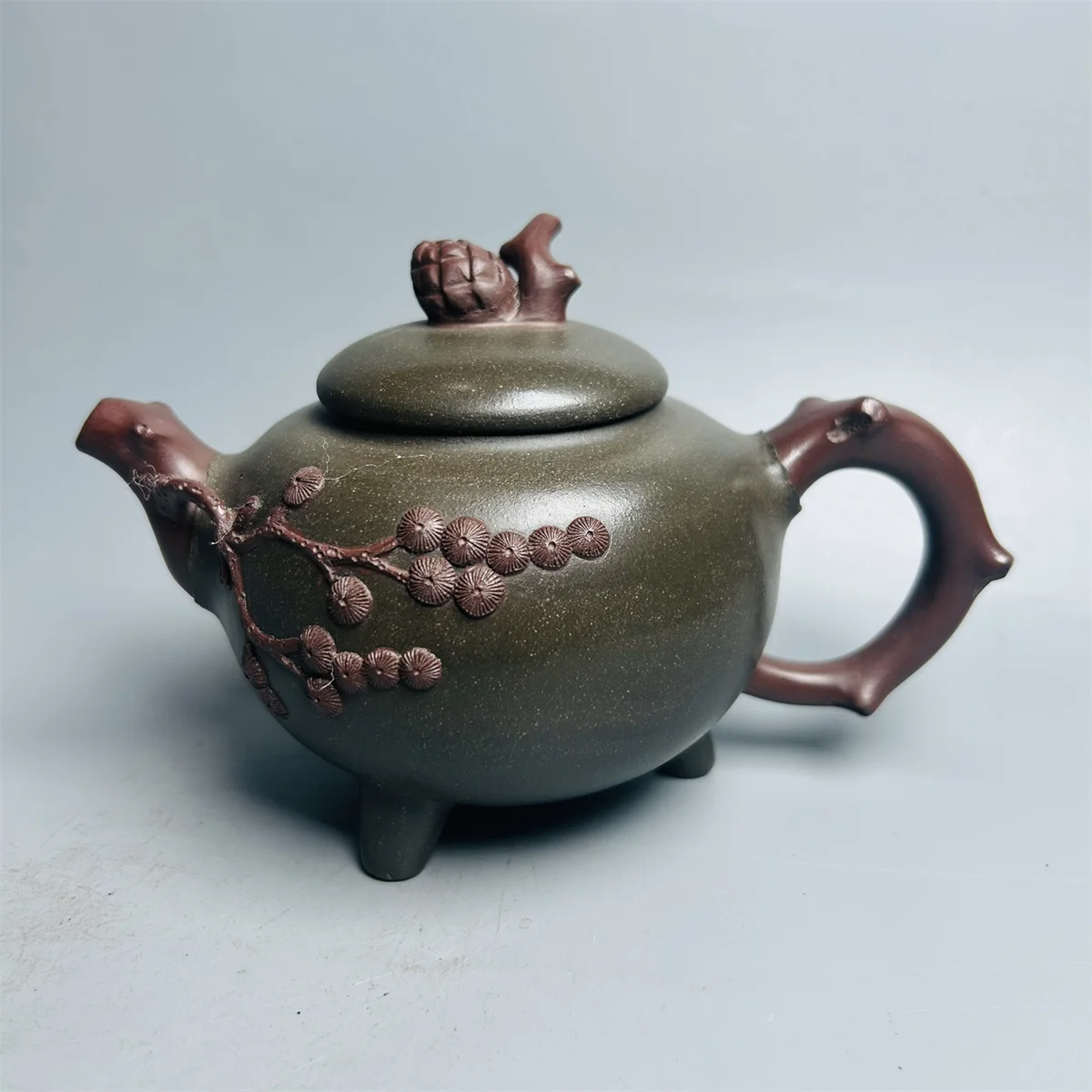 

Chinese Yixing Zisha Clay Teapot Green Mud Pine Pot Wang Yinxian 380ml