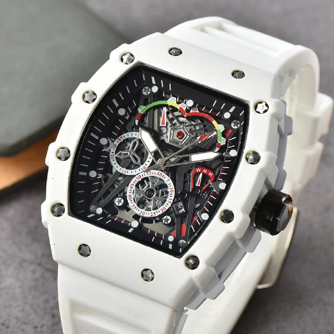 Рисунок 3 - 2023 RM 3-контактные полнофункциональные мужские часы