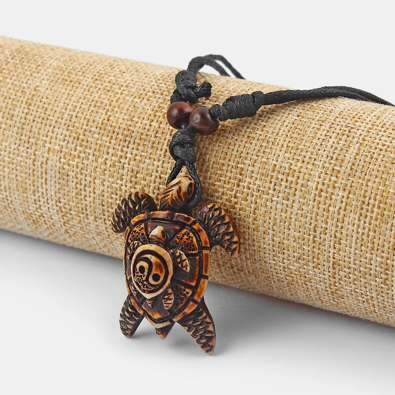 12pcs/lot Tai Chi Pattern Resin Sea Turtle Pendant Necklace Faux Yak Bone Big Small Turtle Charm Necklaces Trend Jewelry