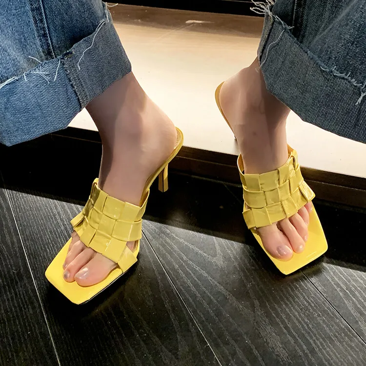

2022Summer Yellow Weaved High Heels Slippers Cross Knitting Black Casual Slides Shoes Square Toe Lady Sandalias Femininos Zapato