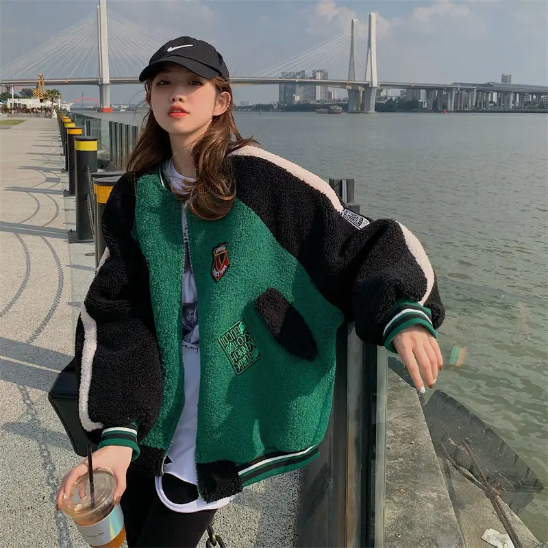 

Color Matching Baseball Suit Women's 2022 New Spring Clothes Loose Versatile Thickened Velvet Fur Integrated Lamb Coat