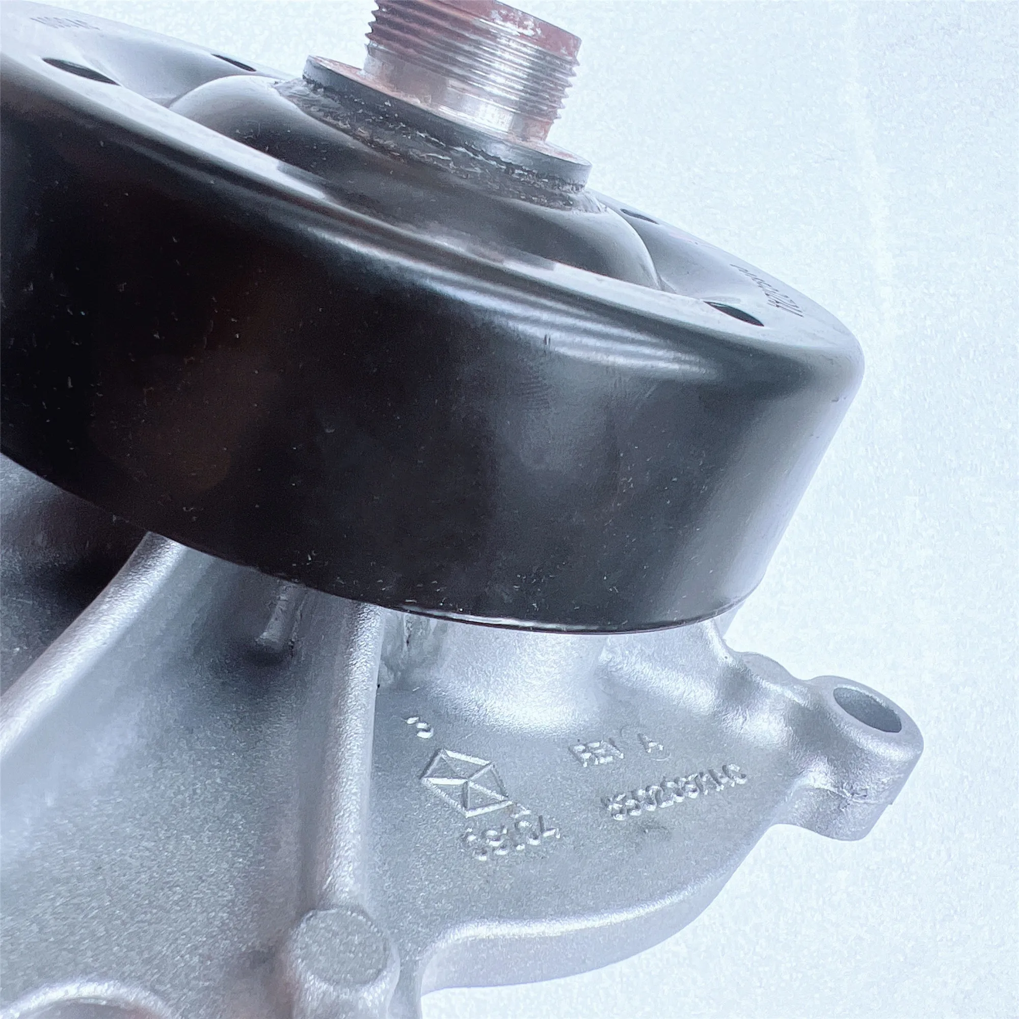 Original Engine Water Pump 53022189AC, CECIK200AA, 53020871AC  