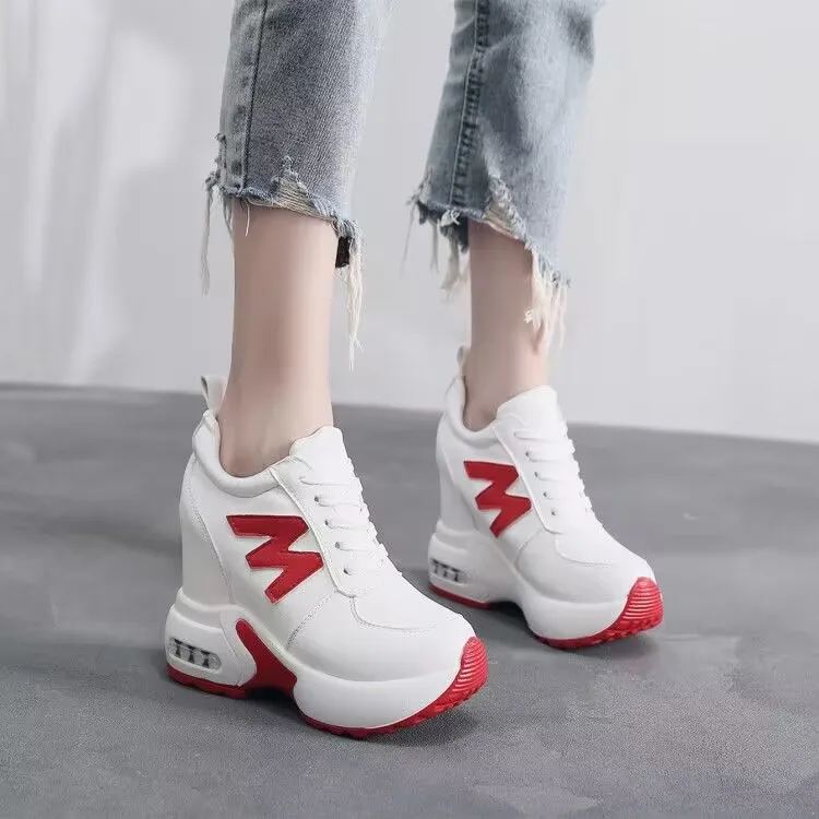 

Women Chain Chunky Sneakers White Black Fashion 10CM Thick Sole Casual Ladies Vulcanized Shoes Sport High Platform Sneaker Woman