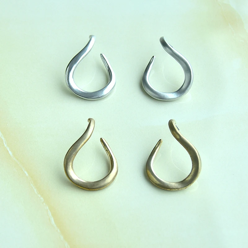 

Модные серьги LONDANY, популярные серьги, геометрические изогнутые двухцветные серьги, серьги в стиле ретро с морозной линией ветра