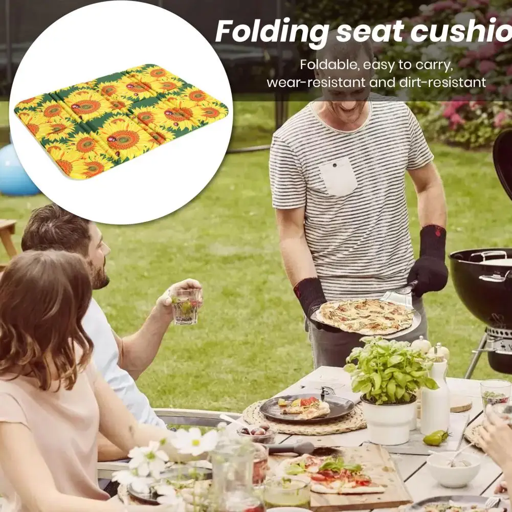 

Multipurpose Easy to Carry Sunflower Print Outdoor Picnic Sitting Mat Camping Supplies
