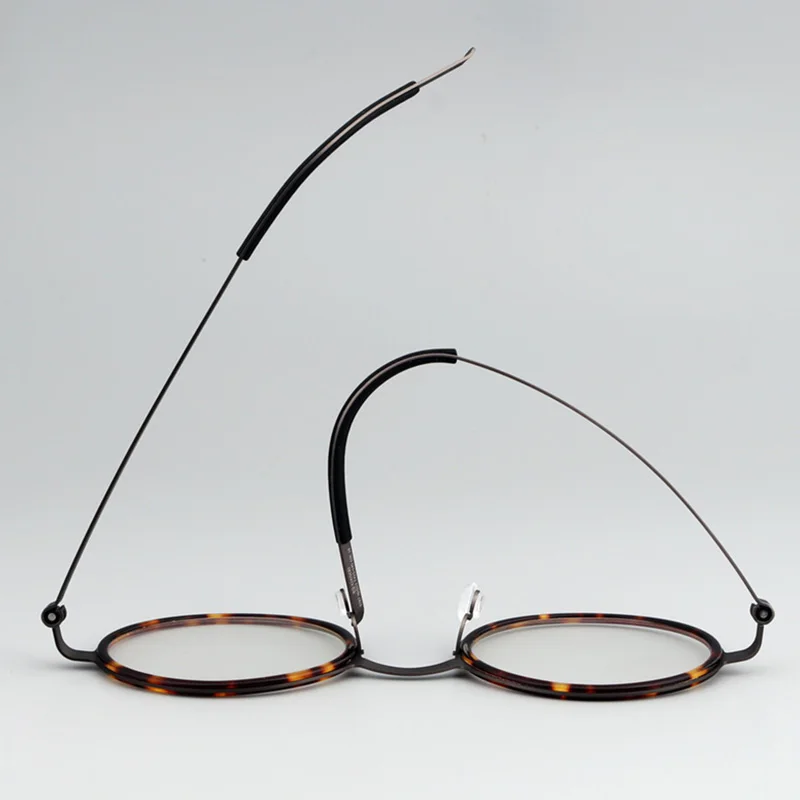 2024 handgemachte runde Brille Rahmen Dänemark Ultraleicht Acetat Titan Männer Frauen Mode Brillen Schraubenlose Design Gafas 9707 – Detail 8