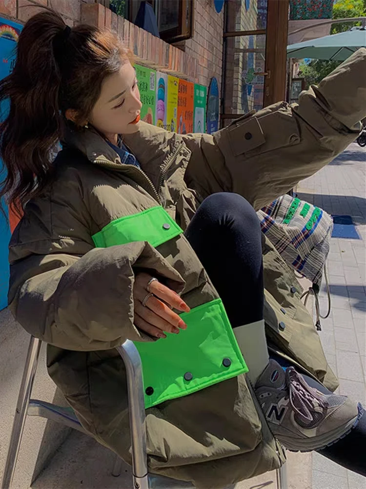 Down Jacket for Women in Winter, New Niche Work Attire Design, High-end and Explosive Street Reflective White Duck Down Jacket