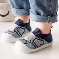 Chaussures antidérapantes et respirantes pour bébé, chaussettes de sol avec semelle en caoutchouc pour enfants, filles et garçons, chaussures en maille, pantoufles à fond souple 2