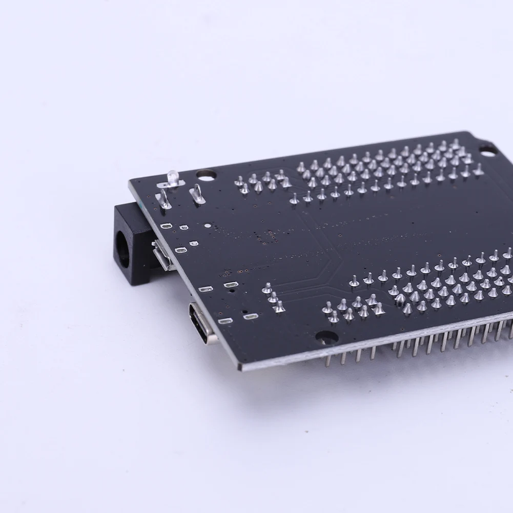 ESP32 Power Board WIFI+Bluetooth-Compatible ESP32 30P ESP32S Shield Development Board Dual-core CPU Low Power Consumption