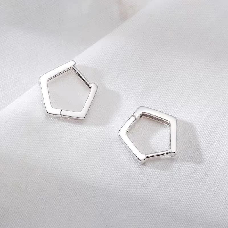 

Hoop Earrings For Women Teens Fashion Classic Geometric Metal Silver Color Ear Partner Student Girl Small Huggies Jewelry Gifts