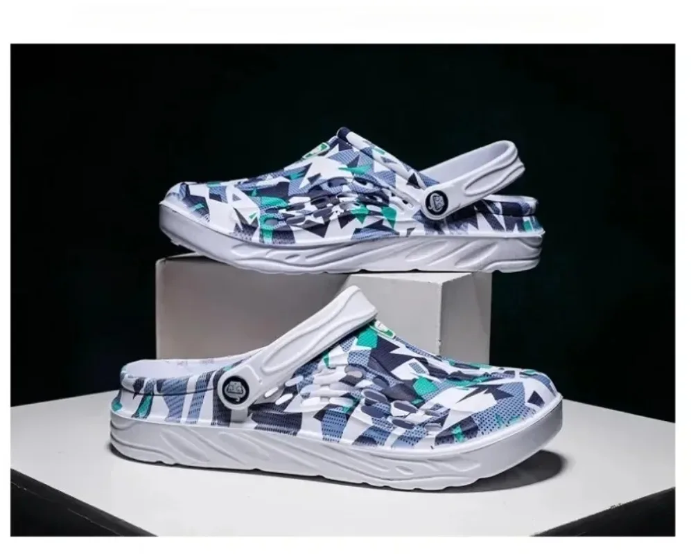 Light Men's Clogs Slippers Comfortable Summer Men Outdoor Wading Sandals Soft Beach Antiskid Sports Slippers Plus Size47 48 49
