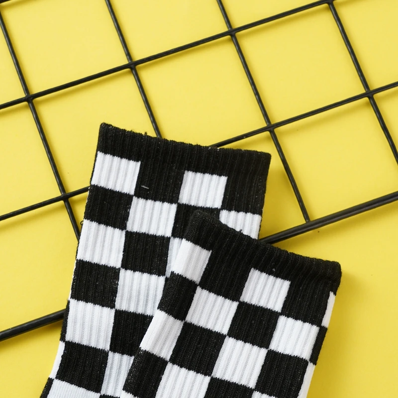 Children Socks Checkboard Harajuku Street Fashion Black White Squares Pattern Plaid Novelty Funny Cotton Sock For Boys and Girls 6