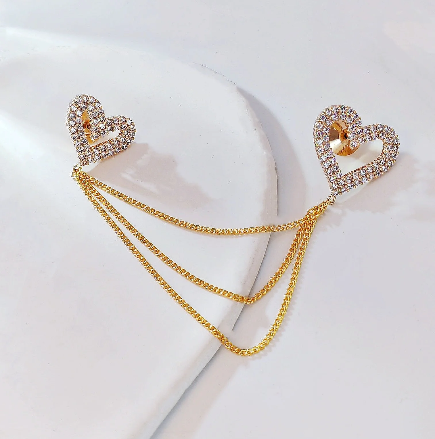 Fancy Design Two Sweet Heart Link Gold Chain Tassel Lapel Pin for Collar Corsage Vest Hat Valentine's Day Heart Unisex Jewelry