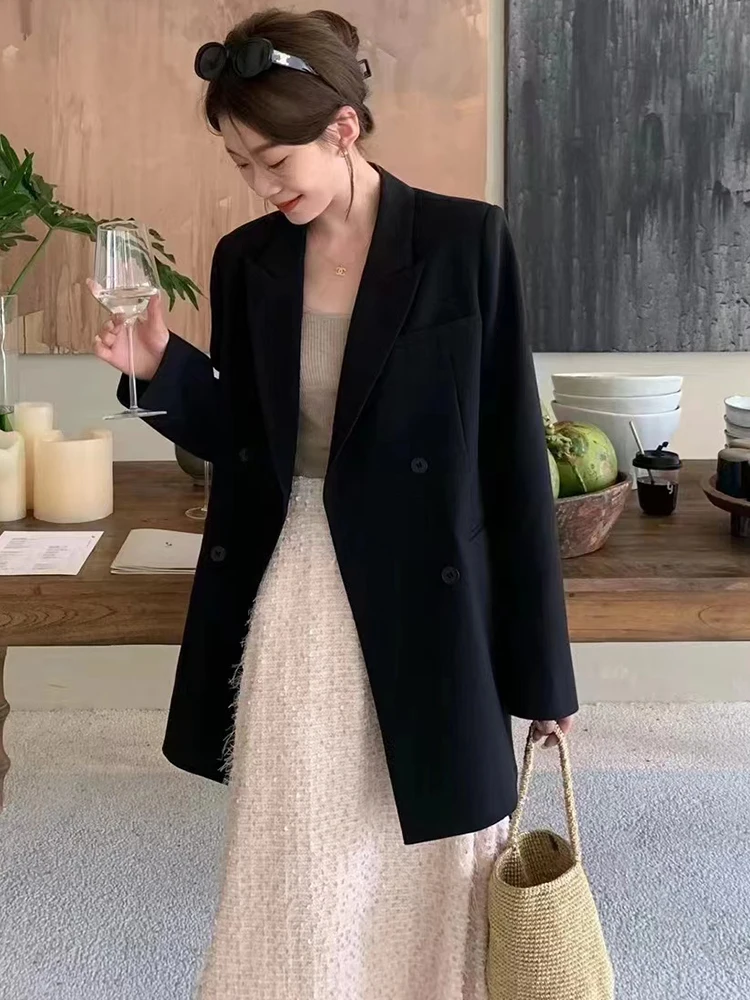 Рисунок 6 - Пиджак LANMREM женский с присборенной талией