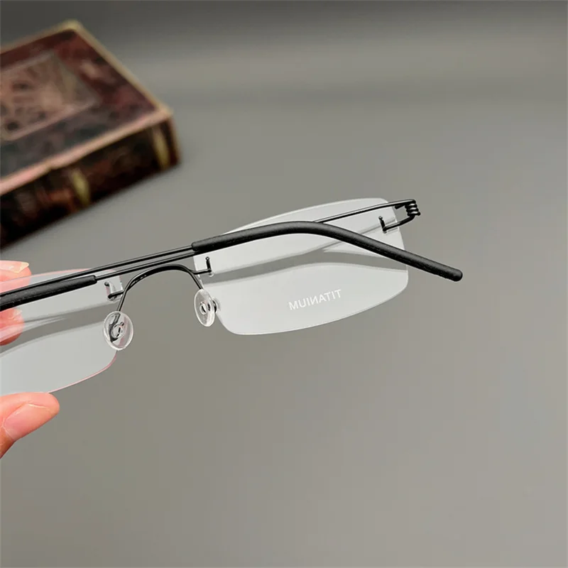 Dänemark Schraubenlose Schmale Quadratische Rahmen Brille Männer Business Rechteck Randlose Brillen Rahmen Ultraleicht Frauen Marke Brillen – Detail 10