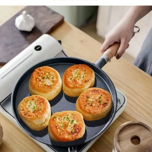 26cm Cast Iron Frying Pan Uncoated Non-stick Egg Pancake Pan Crepe Maker Steak Frying Pot Gas Induction Cooker Kitchen Cookware 4