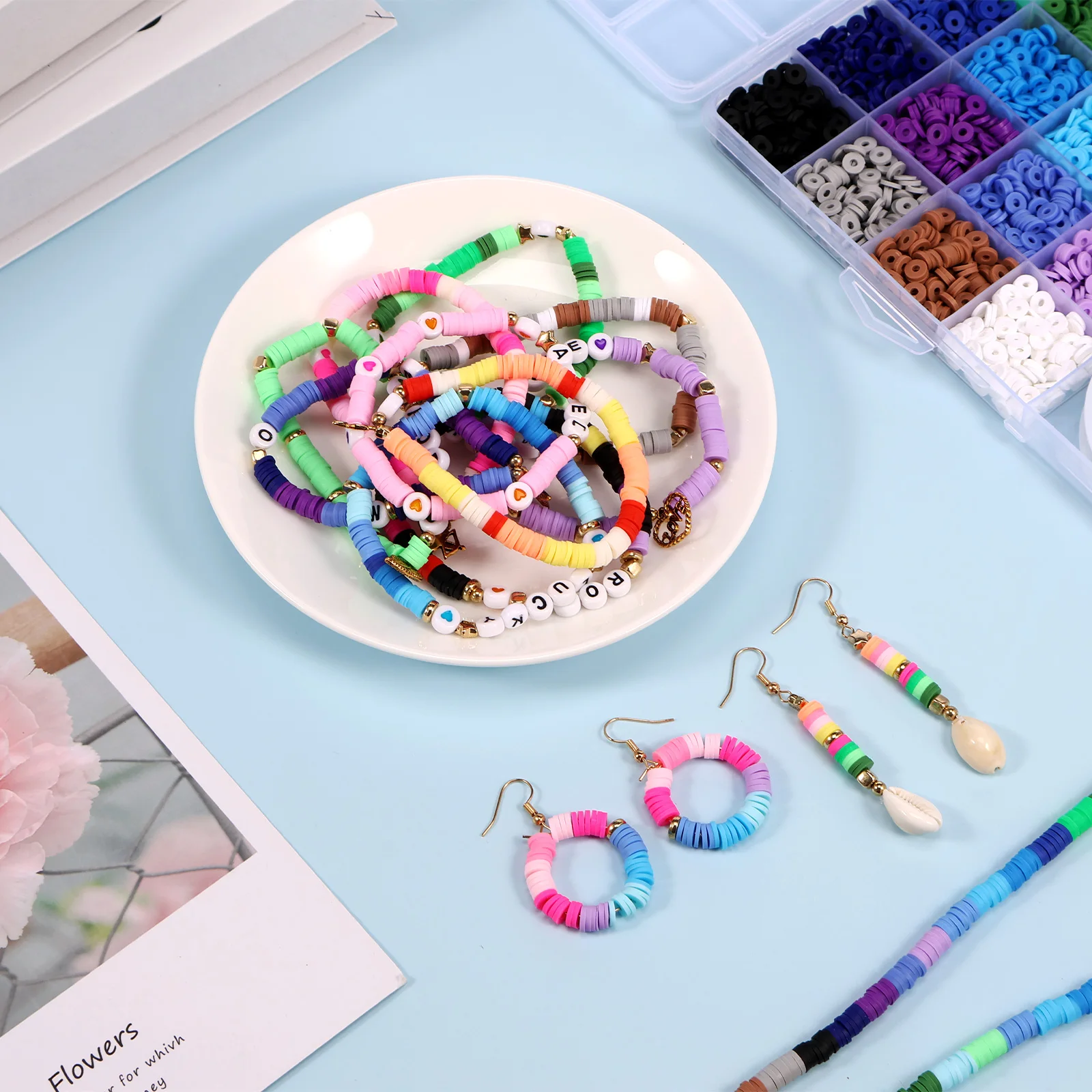6100 Clay Beads Bracelet Making Kit, Friendship Bracelet Set for Jewellery Making, Flat Beads for Bracelet Arts and Charms