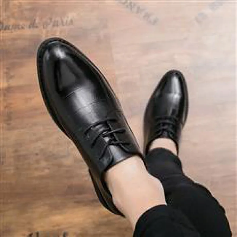 

Groom Wedding Shoes British Men's Shoes Height Increasing Insole Men's Pointed Black Business Formal Casual Leather Shoes Men's