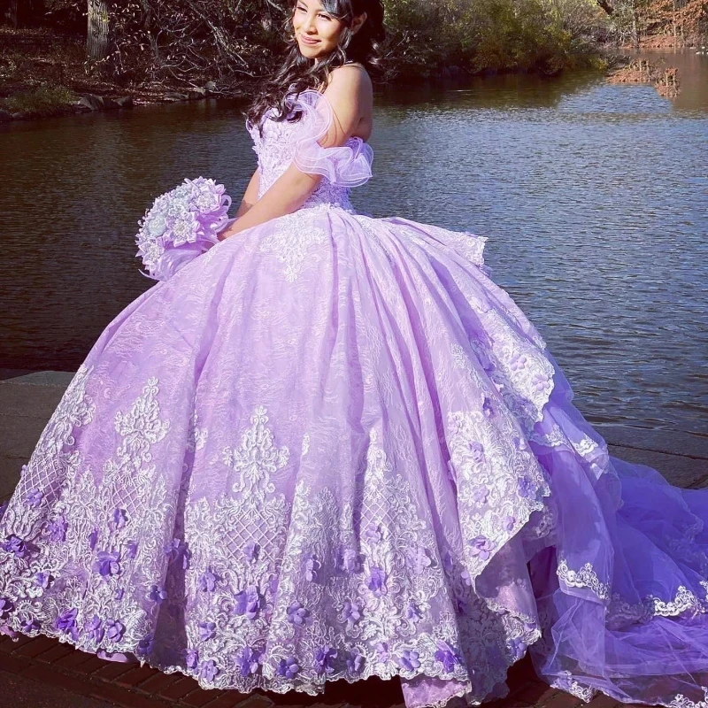 

Luxury Lilac Quinceanera Dresses Sweetheart Sequind Appliques Flower Puffy Vestidos De 15 Quinceañera Princess Ball Gowns