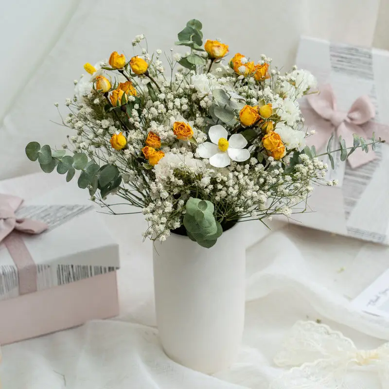 

Gypsophila Small Rose, Forget-me-not, Daisy Roland, Natural Dry Bouquet, Ins Wind Party Garden Cafe Home Living Room Decoration