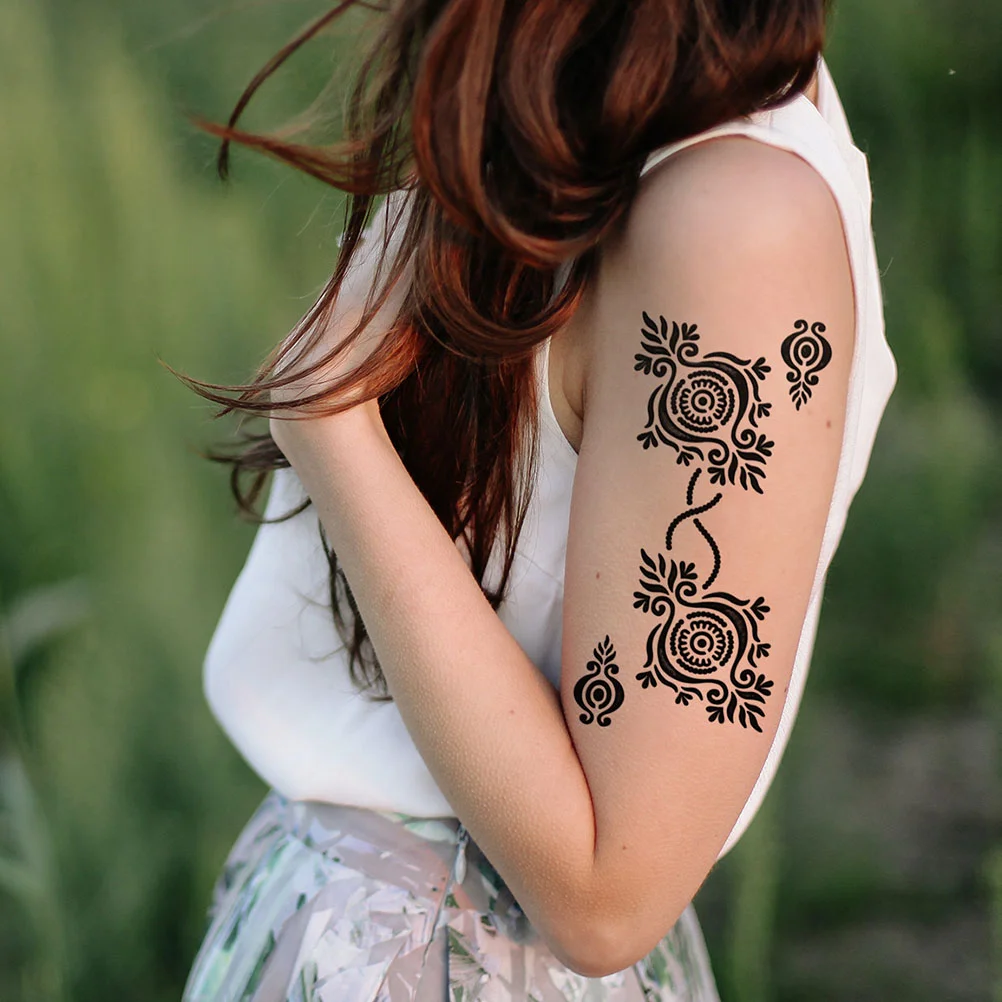 

12 Sheets Hollow Out Template Small Spray Stencils Compact Tattoos Templates Decorative Convenient Portable Self-adhesive