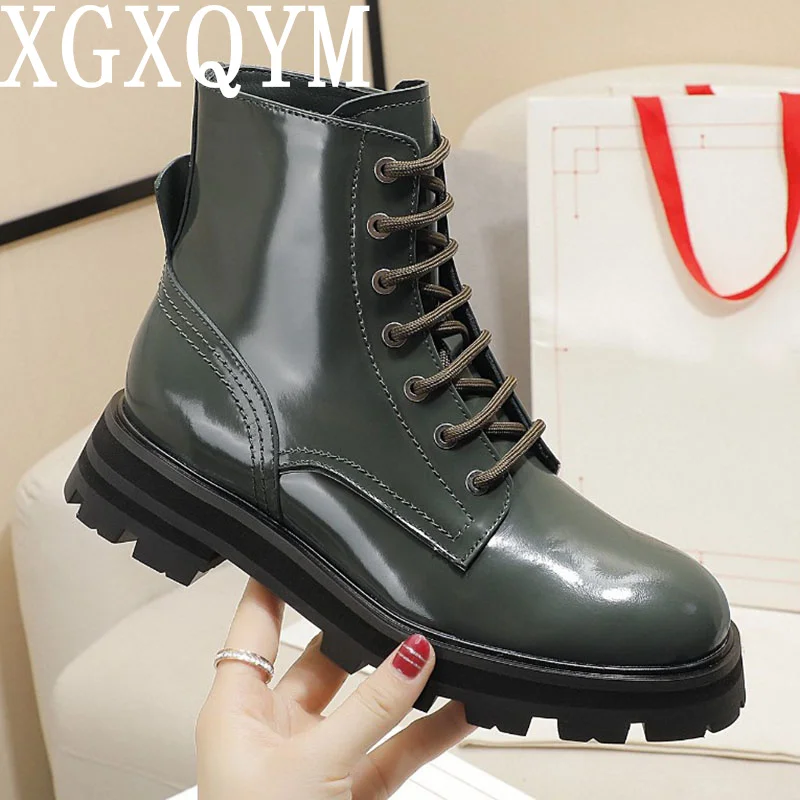

Women Flat Thick Sole Motoecycle Boots Autumn Winter Genuine Leather Lace Up Platform Ankle Botas Ladies Handsome Short Boots