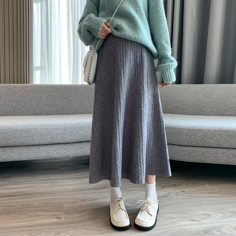 Pregnant Women Winter Fashion Style Tall Waist Abdomen Knitting Skirts High Waist Full-skirted Plaid Umbrella Skirts Black Gray