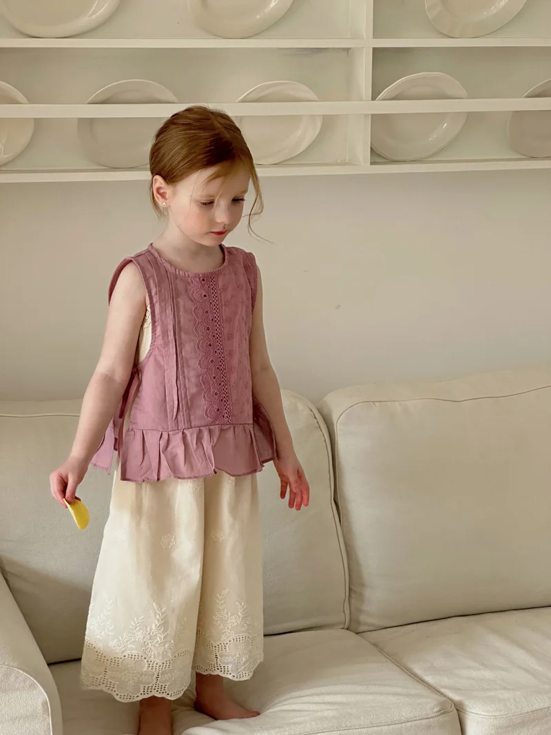 

2024 Summer New Girls Sleeveless Lace Shirts Cotton Children Loose Smock Kids Girls Cute Lace Vest Tops Toddler Casual Clothes