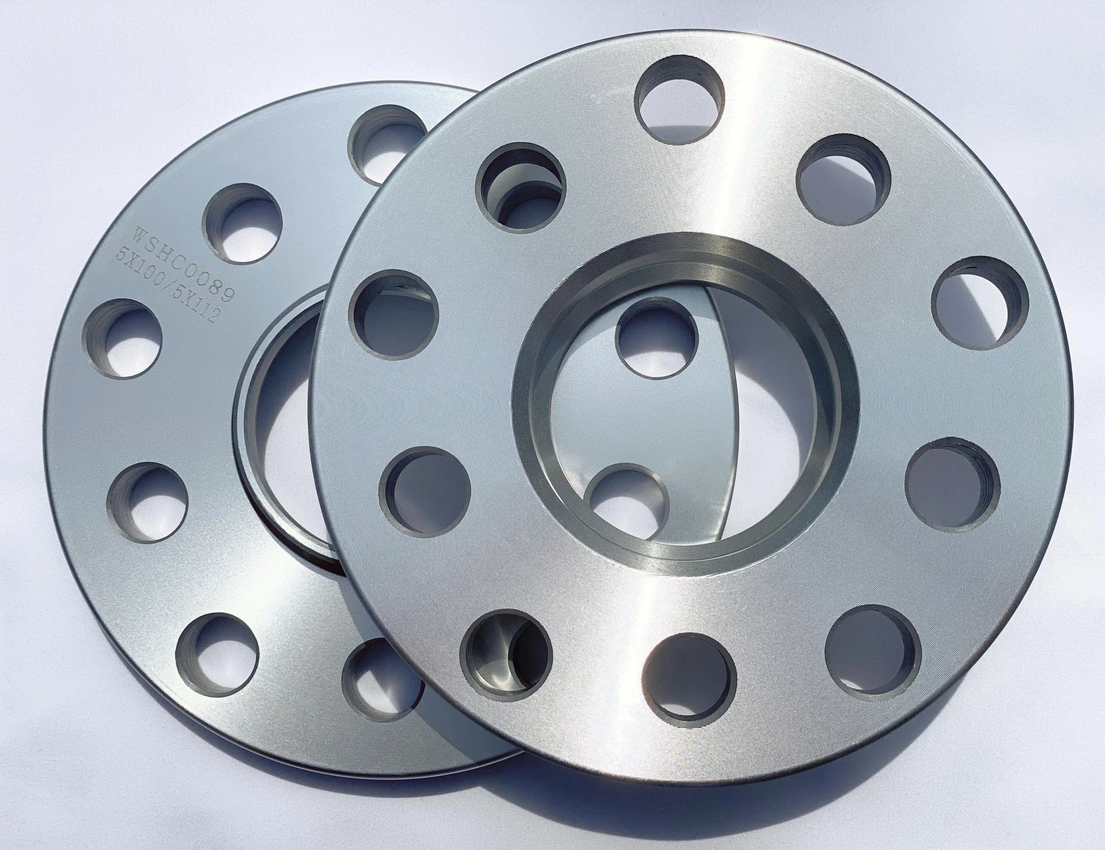 2pcs 12mm Wheel Spacer Adapters PCD 5x100 / 5x112 Center Bore 57.1mm Suit for Volkswagen Universal Series Car wheel adapters spacers