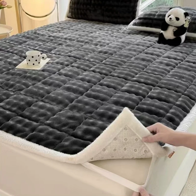 Winter Plush Mattress Flannel Thicken Bed Sheet Filling Cotton Warm Bed Cover Bedroom Soft Cushion Tatami Mat Non-slip
