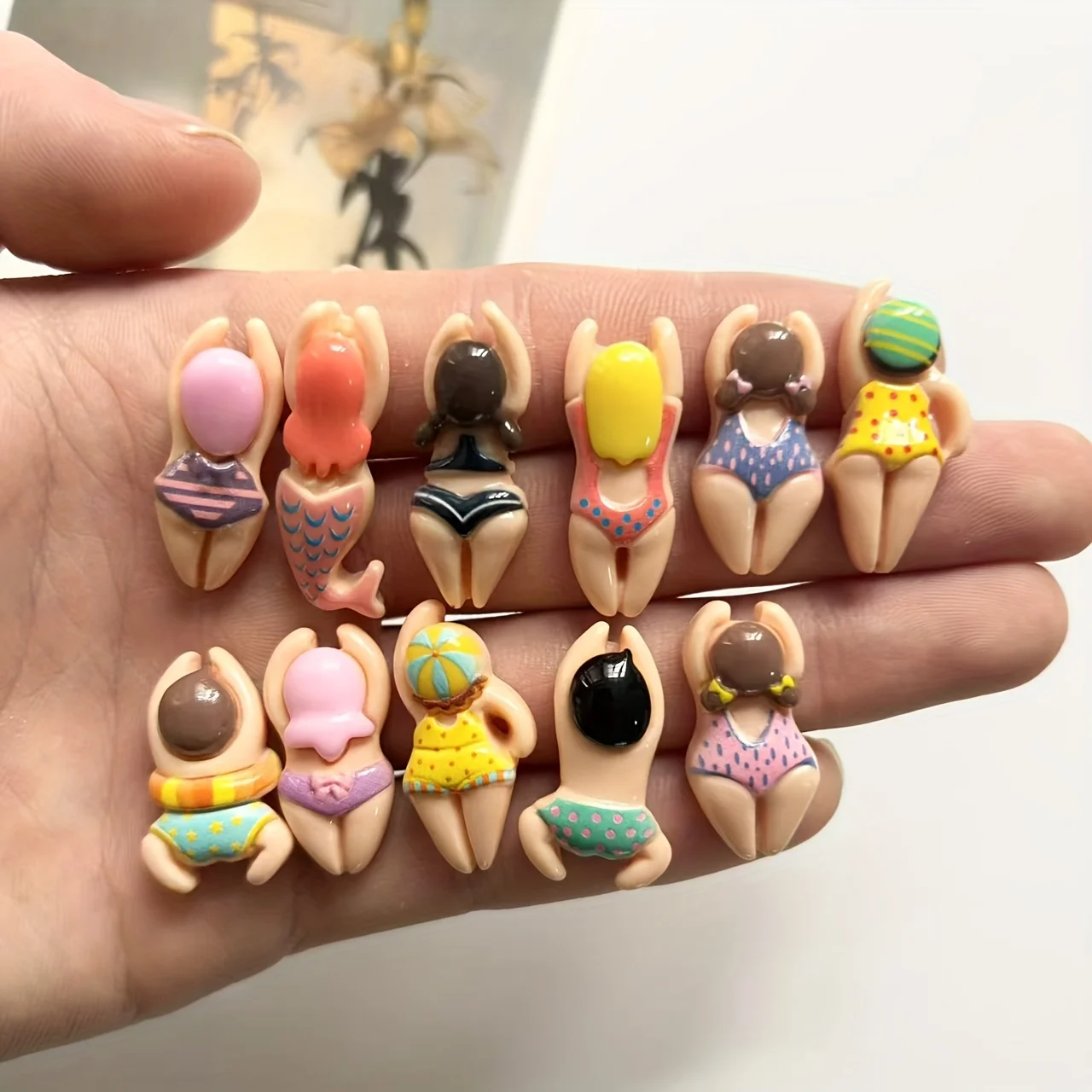 6pcs/11pcs
  Swimming Little People Resin Fridge Magnets: Cute Magnetic Gifts
