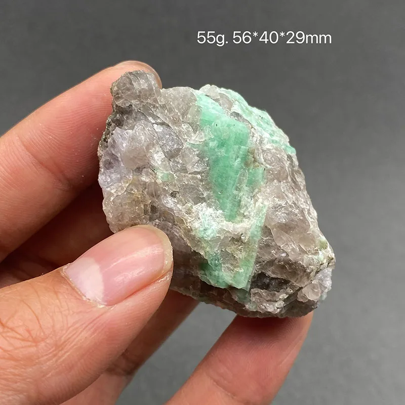 100% natural emerald primitive mineral specimen Healing Crystal gem collection