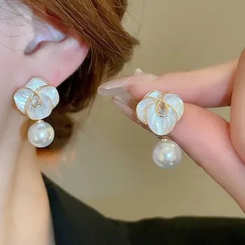 925 Silver Needle Korean Fashion Crystal Flower Earrings For Women Jewelry 2025 Trending New Luxury Women's Pearl Drop Earrings