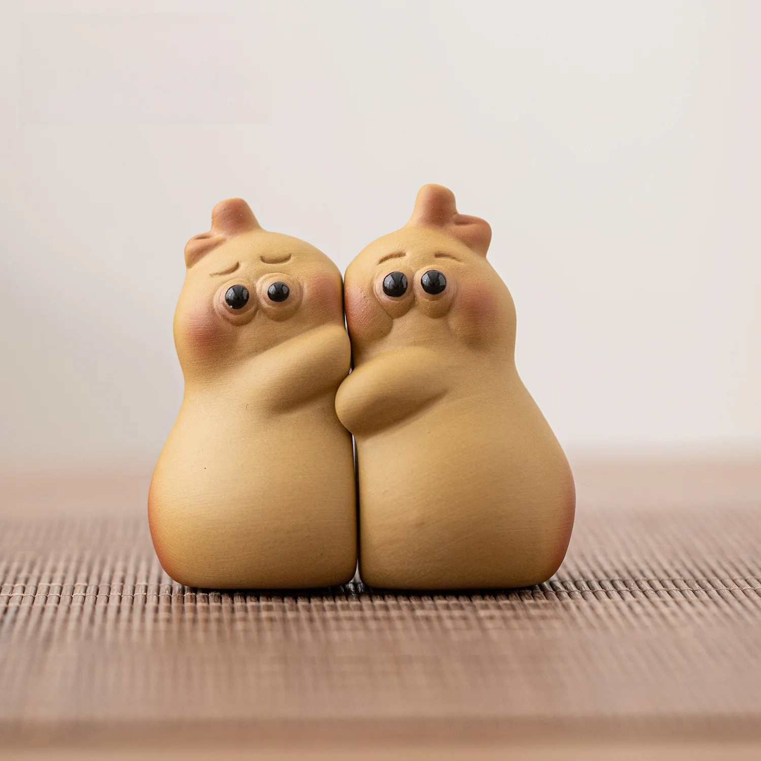 수제 보라색 점토 차 애완 동물 장식품 높은 미적 가치 티 테이블 티 트레이 장식 차 세트 다도 용품