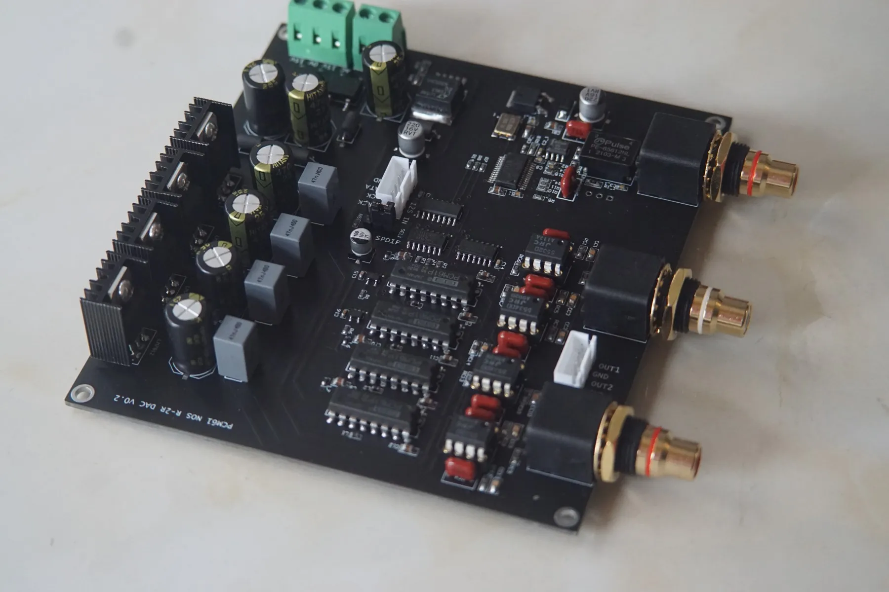 

R2R DAC PCM61 four-parallel differential design vinyl style decoder board
