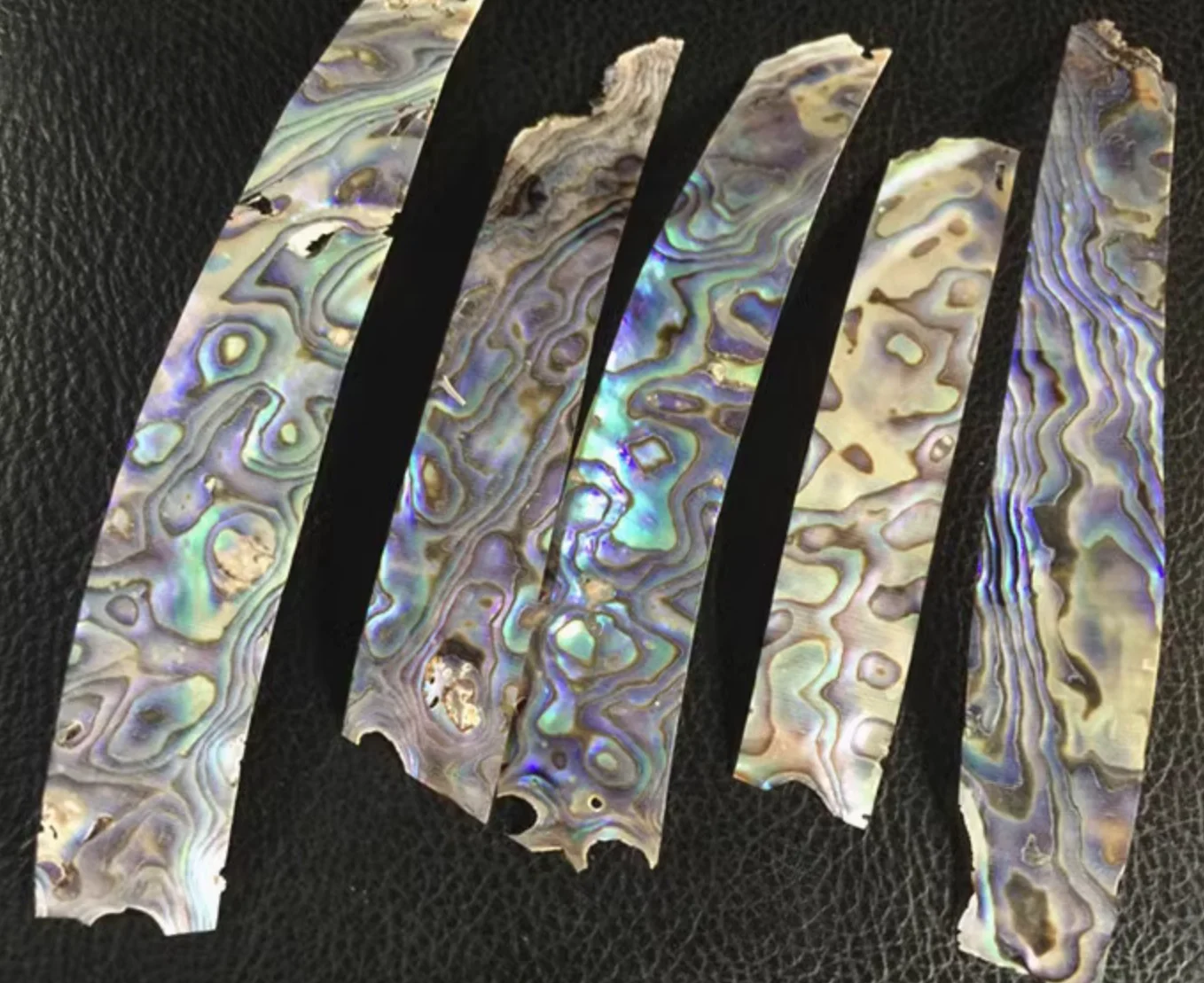 

3Pcs Length:80-110mm Wide:15-18mm Thick:0.25mm New Zealand abalone and shell slice Jewelry DIY Accessories