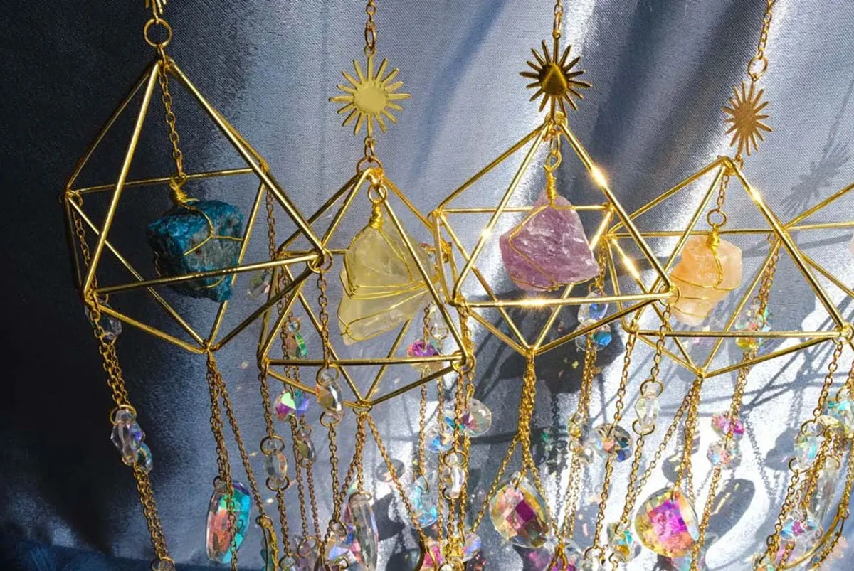 Purple Crystal Sun Catcher Luxury Shiny Pendant Suncatcher Rainbow Maker Hanging Ornament Home Decoration Prism Room Decor