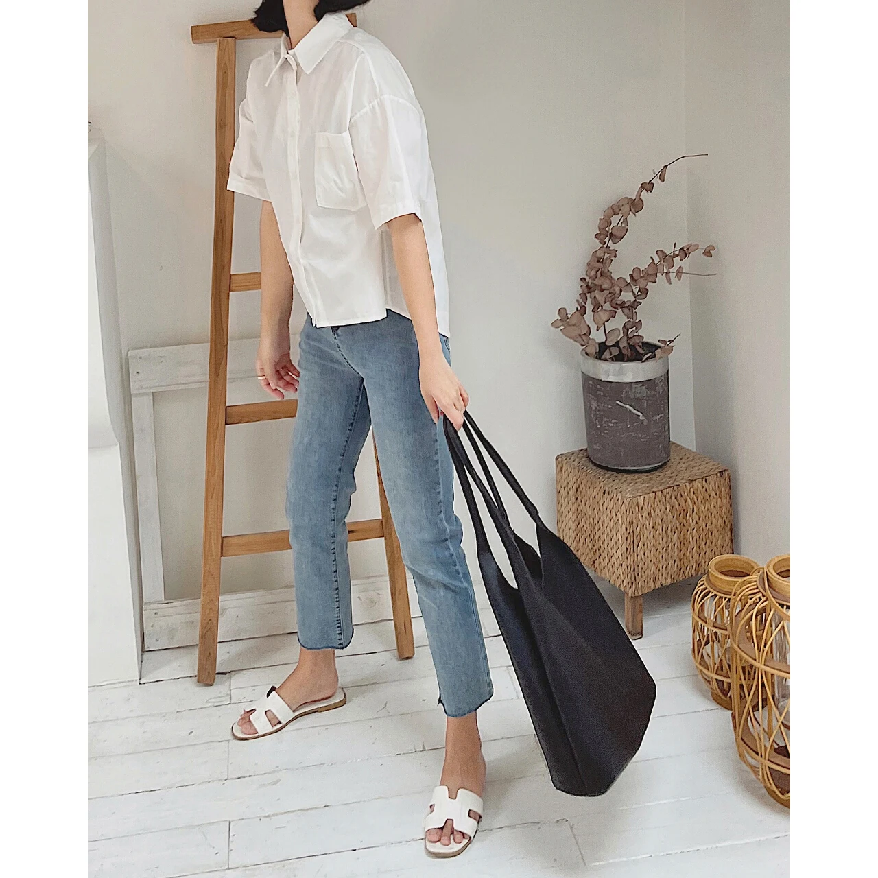 2022 Woman Casual Blouses Shirt T-shirt Clothing Fashion Top Summer Cheap Urban Korean Basic Chic Short Sleeve Crop White Style