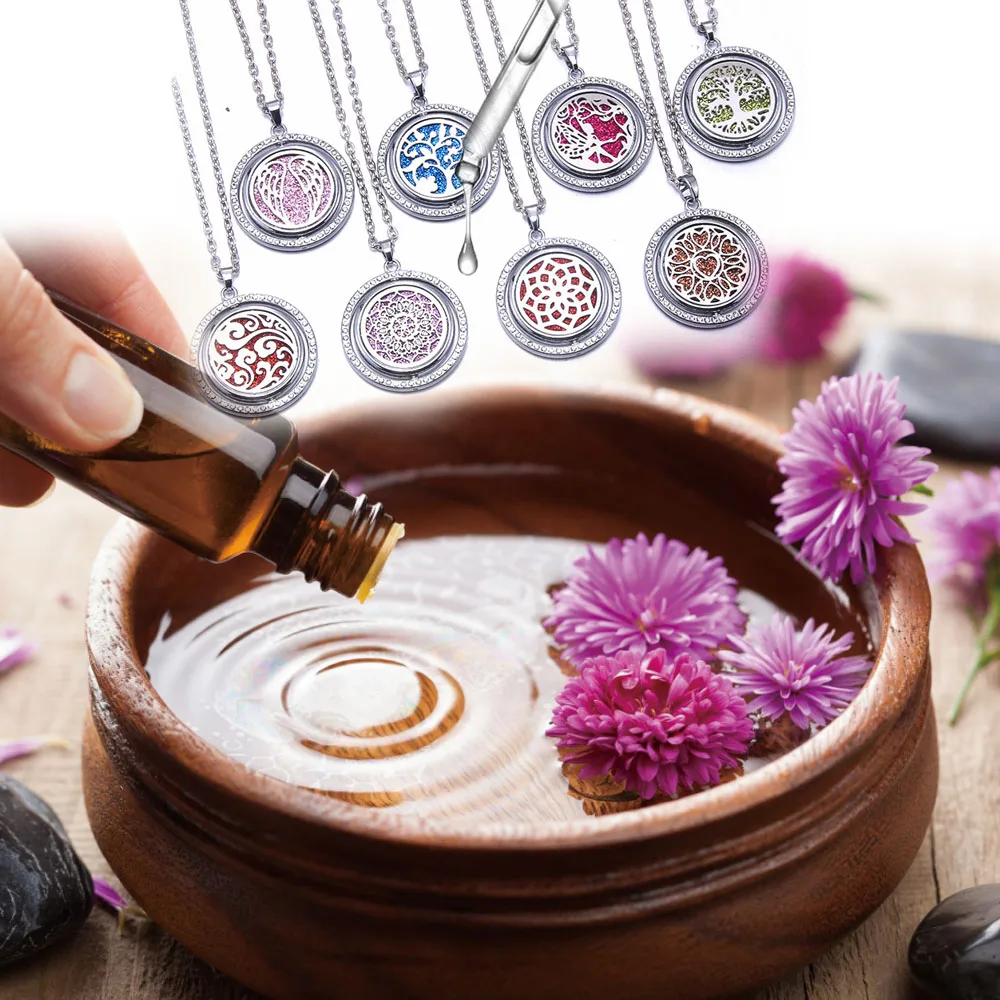 10Pcs/Lot Mix Fashion Rhinestone Rotate Essential Oil Diffuser Necklace Locket Pendant Aromatherapy Jewelry Gift Wholesale 2022