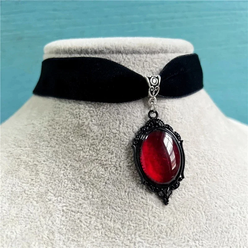 Gothic Witch Pagan Blood Red Pendant Choker Necklace - Image 3