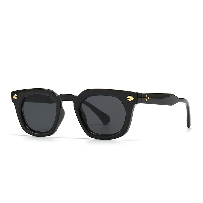 

Ins Popular Fashion Square Rivets Women Sunglasses Gradient Men Shades UV400