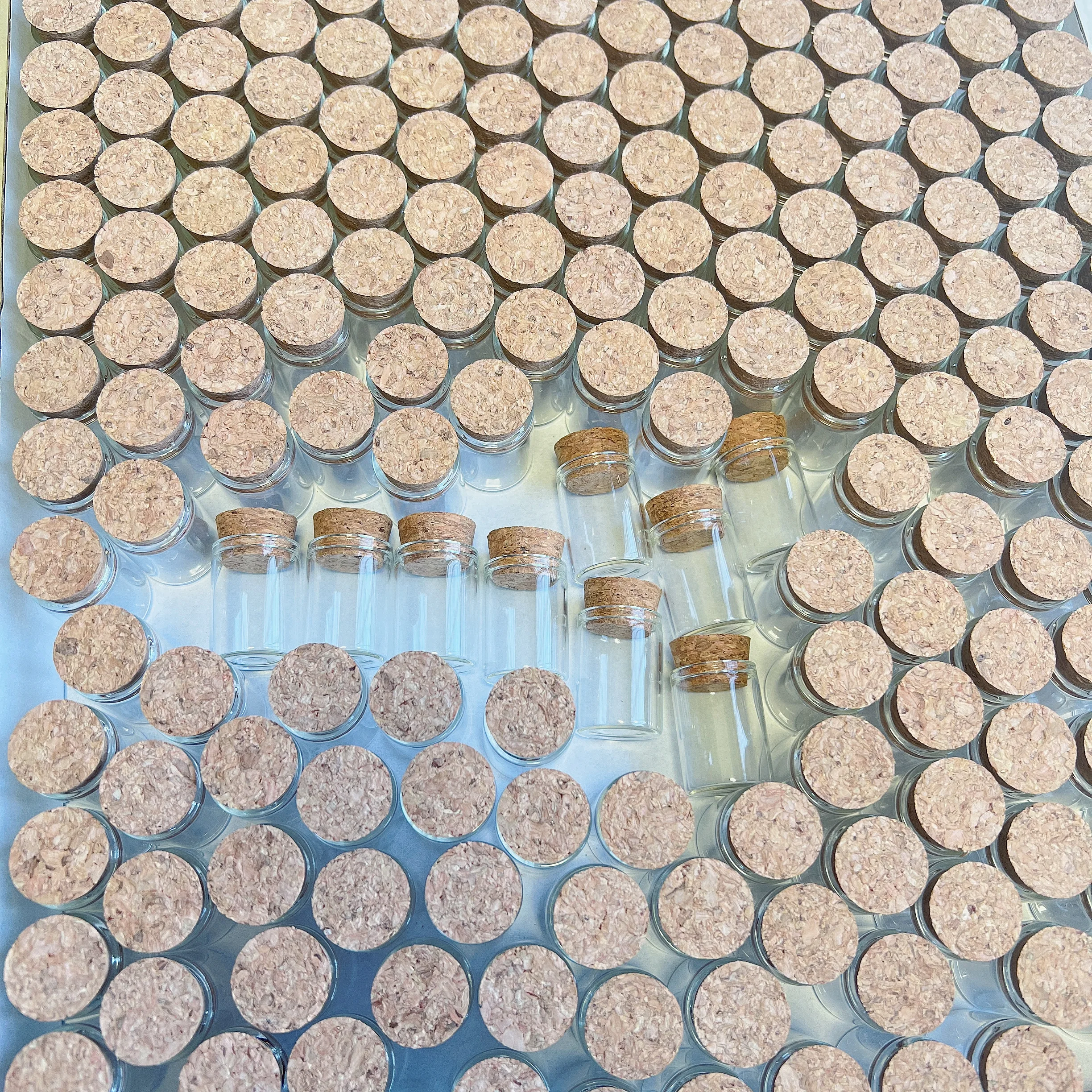 100PCS Small Glass Bottle 22*30mm 5ml Glass Jars Test Tube Cork Stopper Mini Spice Container DIY Jars Vials Tiny Bottles