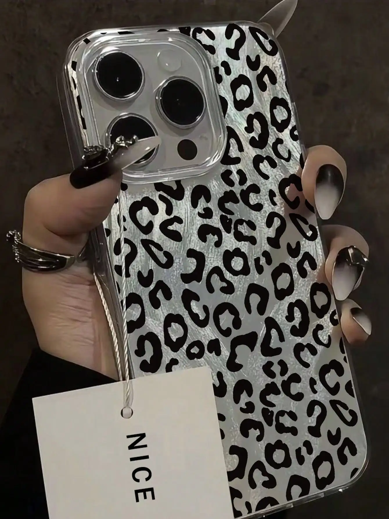 Leopard Print Chic Electroplated Phone Case