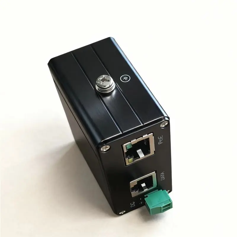 고급 산업용 패시브 Poe 인젝터 30W 2.5G 등급 직결식 Poe 인젝터 0.6A 44-57V DC 입력/출력