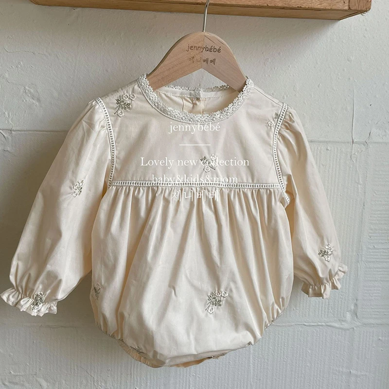 

Детское хлопковое боди с длинным рукавом и цветочной вышивкой