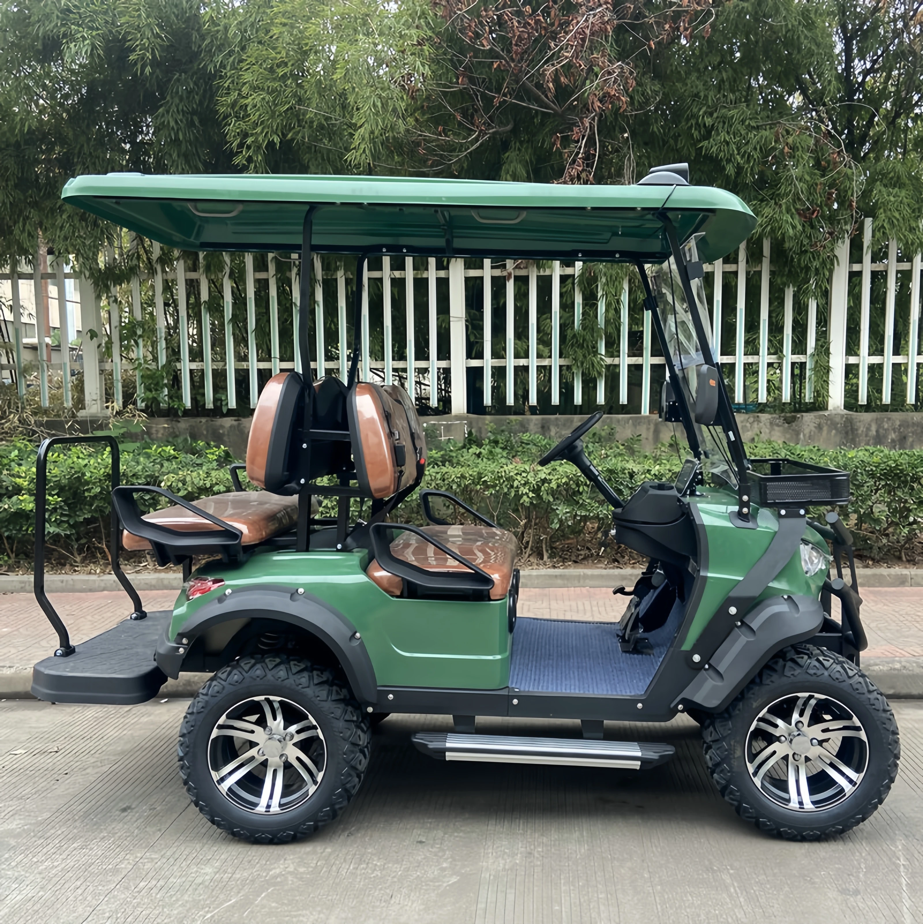 Affordable club 2 seater chinese electric golf cart car for sale 48V lithium comfortable 2 seats electric golf carts