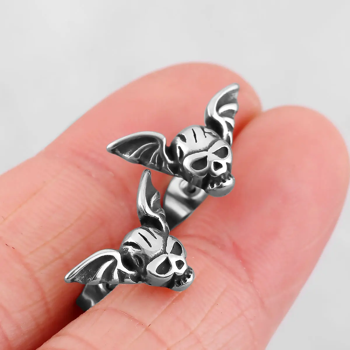1 Pair Earrings