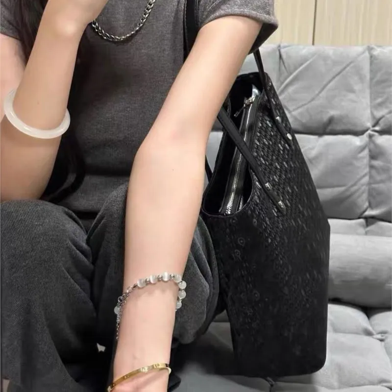 Black Peacock Feather Pattern Tote Bag Women Square Studded Large Capacity Underarm Bag Ladies Fashion Premium Commute Handbag